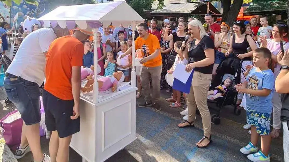 Parenting Knows of No Gender: Father's Festival Takes Place in Sarajevo